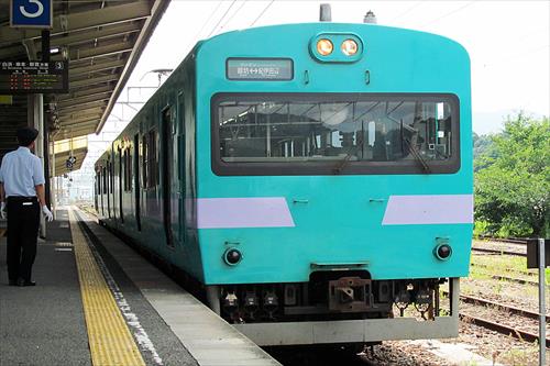JR西日本113系2000番台(新和歌山色)